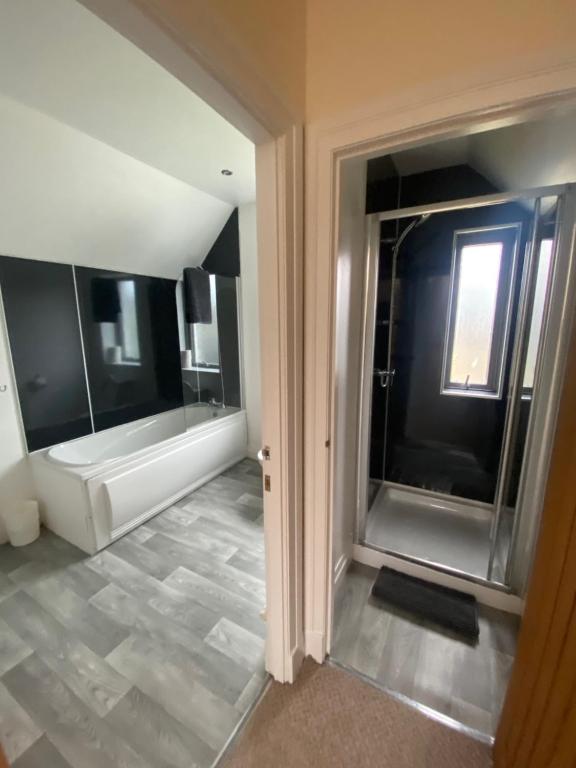 Little Ship Inn Rooms - Habitación Doble Con Baño Compartido