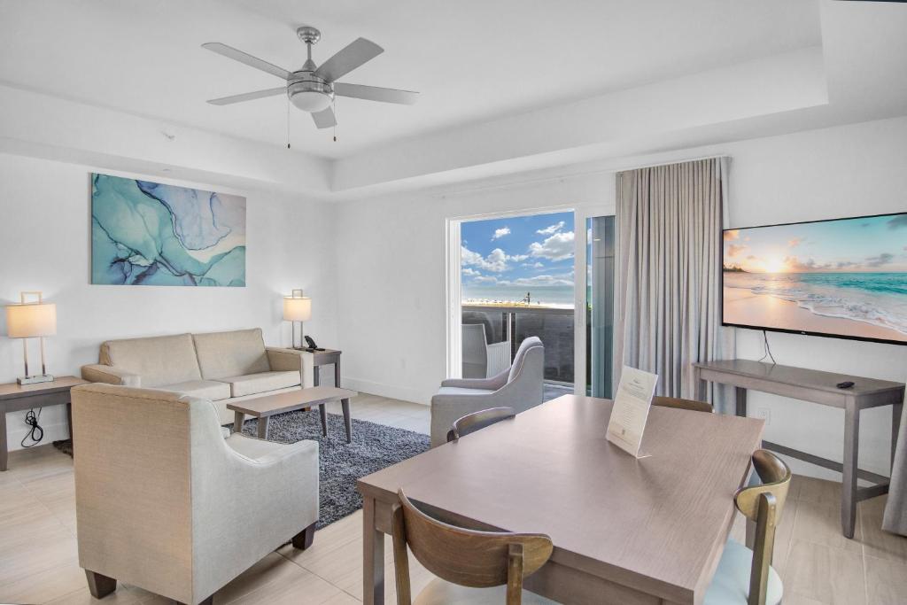 The Avalon Club - 