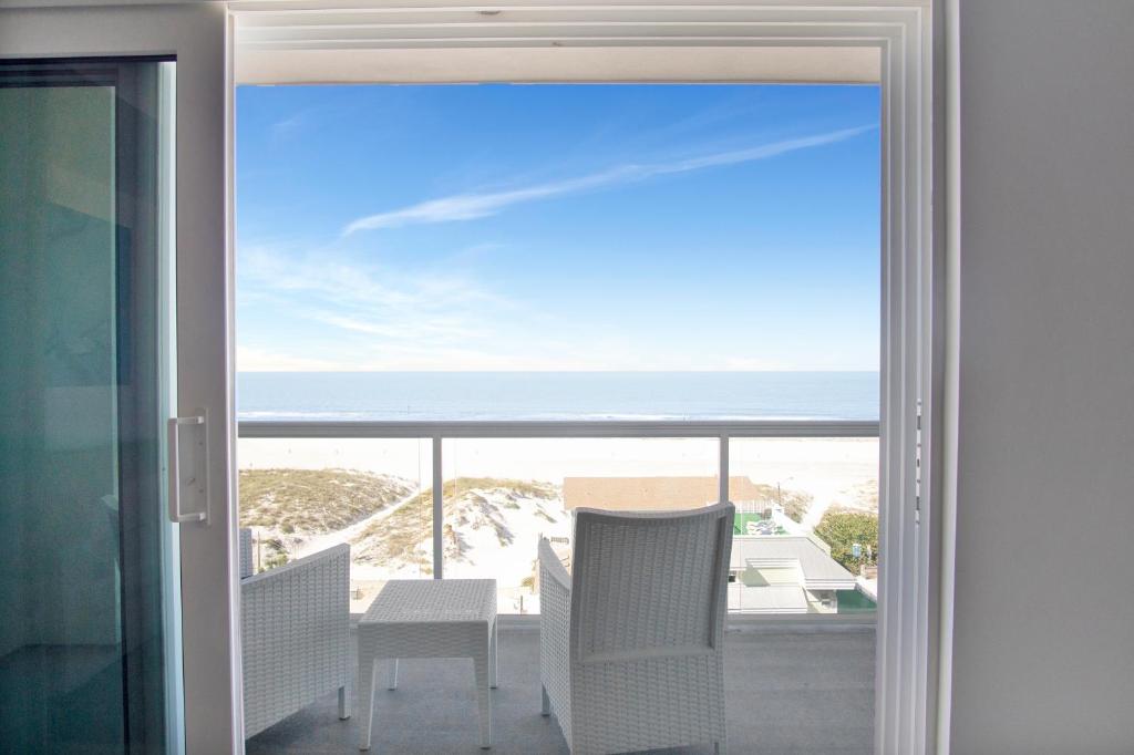 The Avalon Club - 