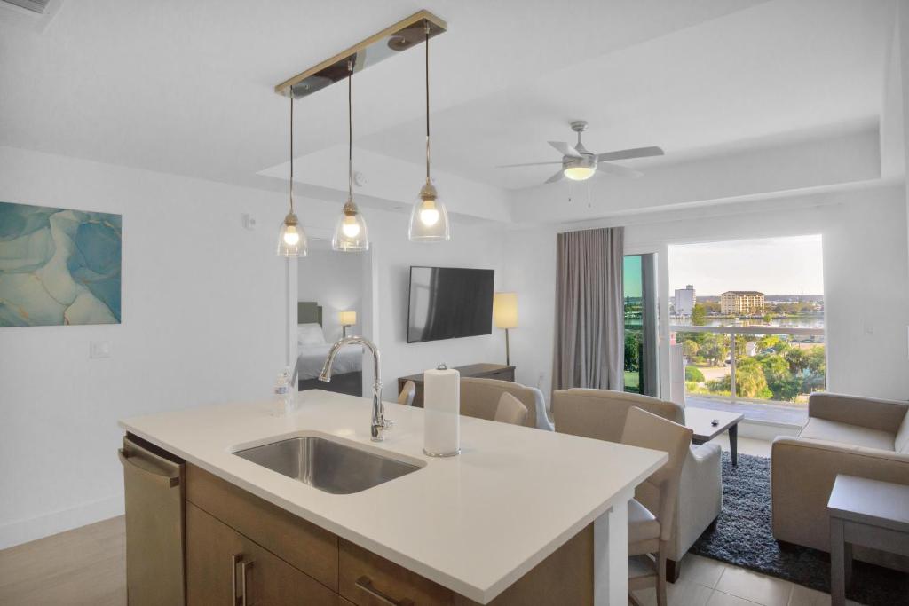 The Avalon Club - 