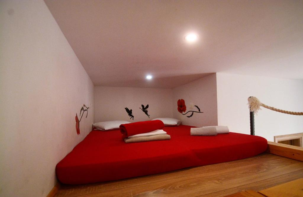 Posteľ alebo postele v izbe v ubytovaní Kala and Tina apartments