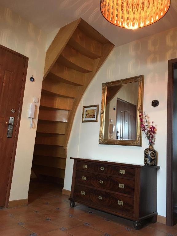 Fotografia z galérie ubytovania Apartament v destinácii Jelenia Góra