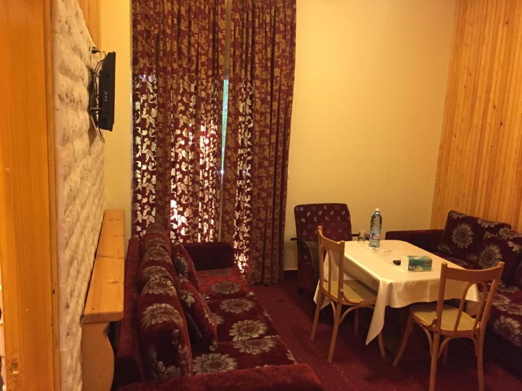 Hotel Tamerlandfaraya, Fārayyā, Lebanon