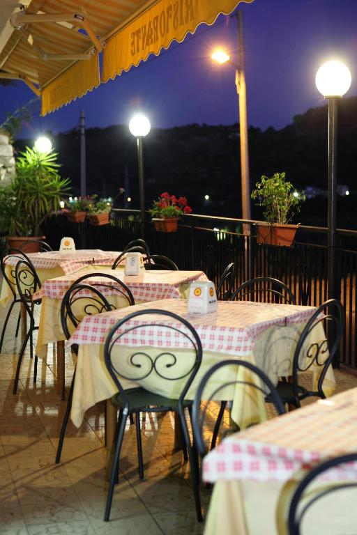 Restauracja lub miejsce do jedzenia w obiekcie Valle D'Agrò