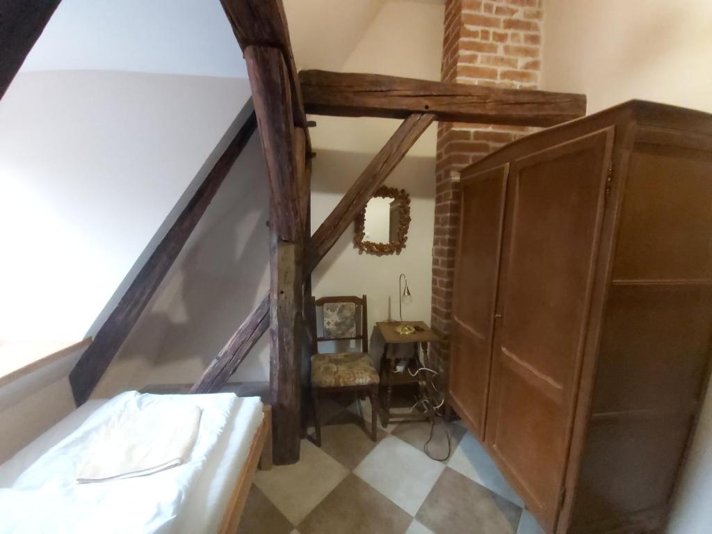Pałac Książęcy we Wleniu - Habitación Individual Con Baño Privado