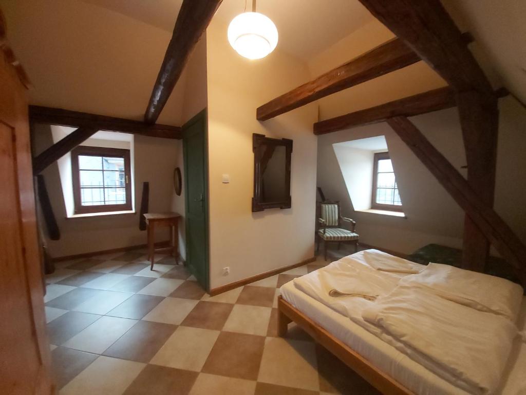 Pałac Książęcy we Wleniu - Habitación Triple Con Baño