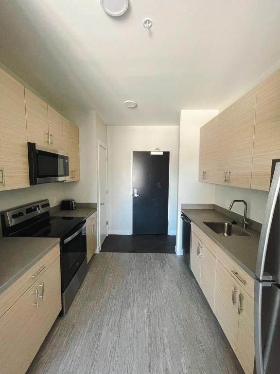 Sleepover Studio Apartments Des Moines - Deluxe Studio