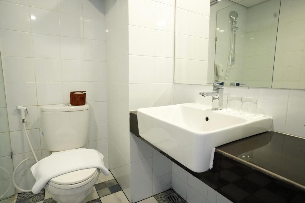 Coffee Hotel Ayola Dolok Sanggul - Superior King Room