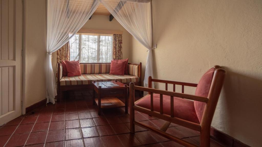 Posezení v ubytování Sarova Lion Hill Game Lodge
