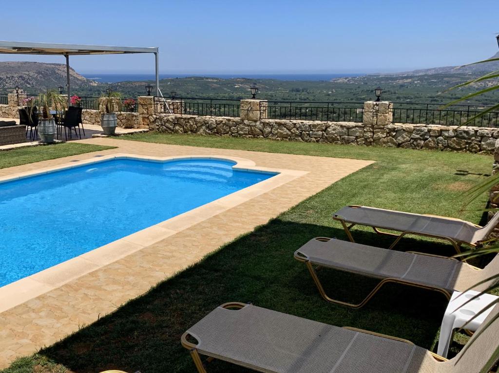 Bazén v ubytování Villa Vangelis Stylos Crete nebo v jeho okolí