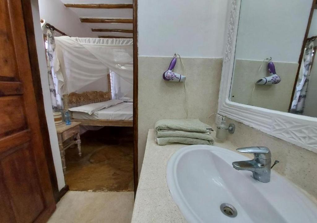 Koupelna v ubytování Marine Holiday House