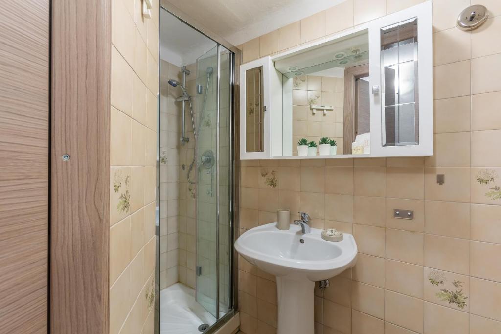 Łazienka w obiekcie Bolognina Fair Functional Apartment