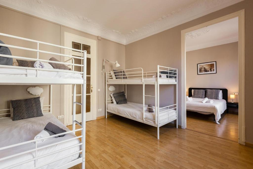 Key BCN Apartment 2o1a 15p 6h, Barselona – aktuālās 2022 ...