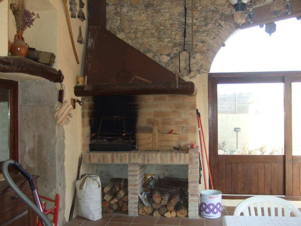 Kuchyňa alebo kuchynka v ubytovaní Casa rural, masia antigua restaurada