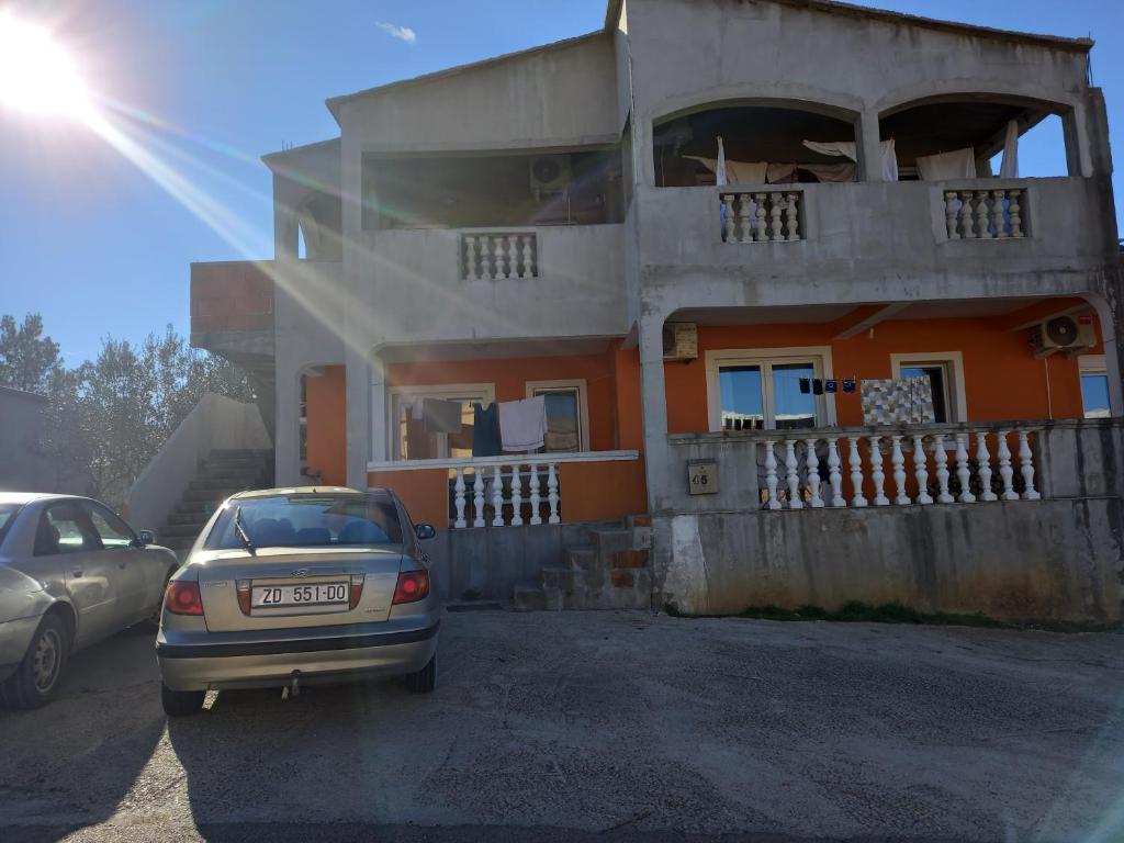 Budova, v ktorej sa apartmán nachádza