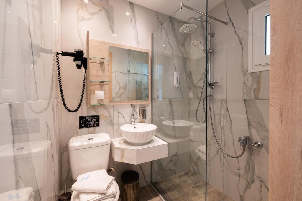 Koupelna v ubytování Hotel Dimitra