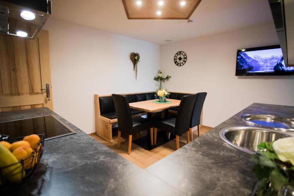 Gästehaus Göllblick - One-Bedroom Apartment