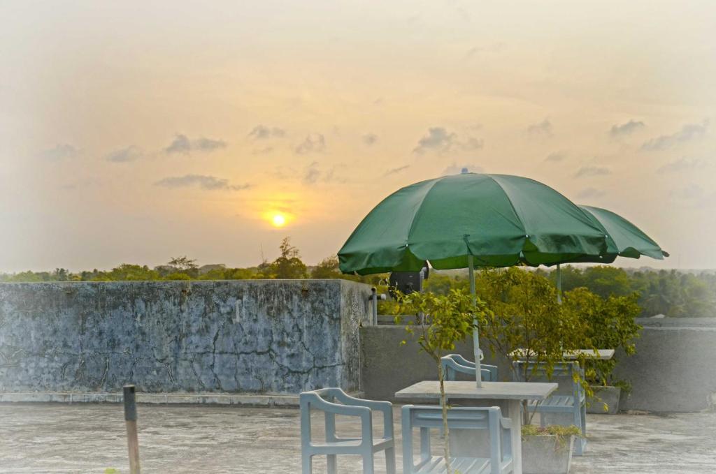 Gambar di galeri bagi CTC Receptions di Anuradhapura