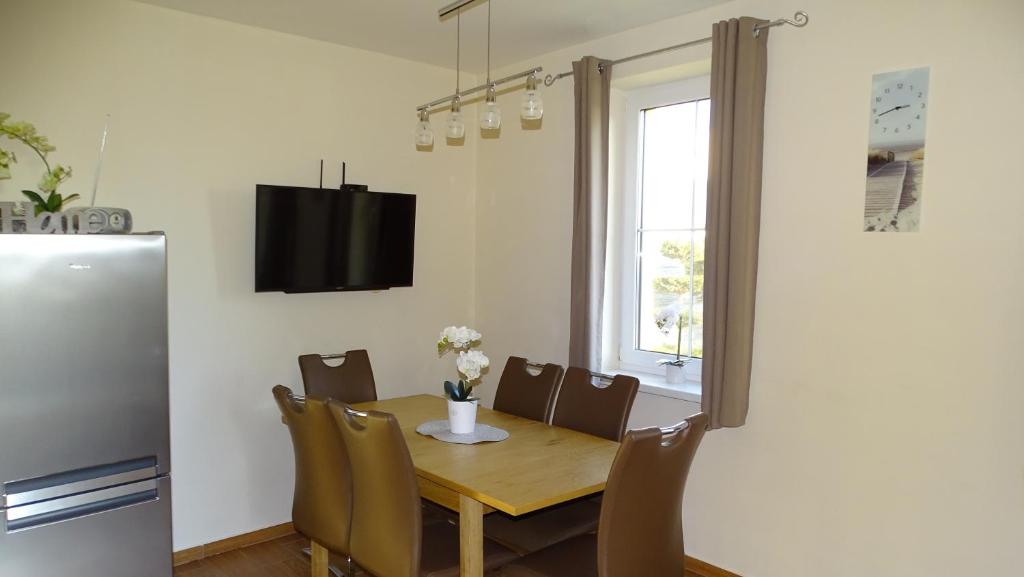 TV a/nebo společenská místnost v ubytování Kimy home