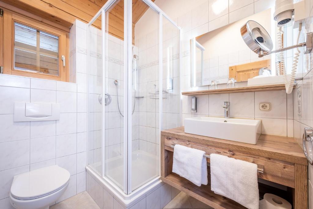 Vannituba majutusasutuses Adults Only Boutique-Hotel Unterlechner