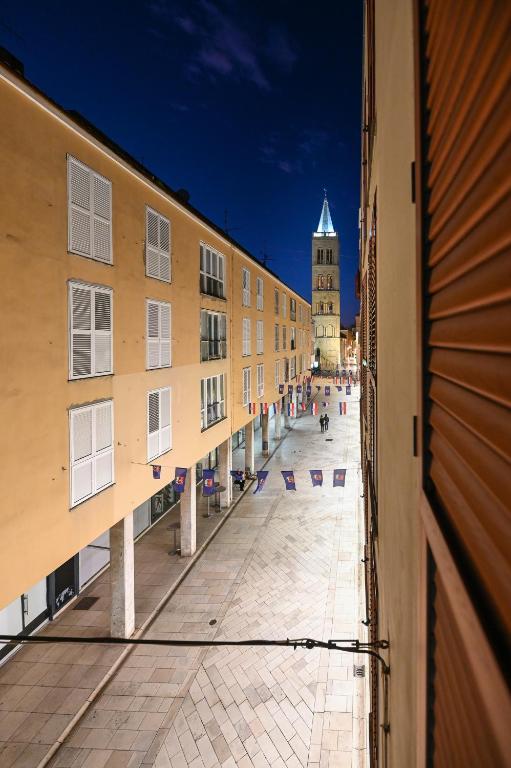 Budova, v ktorej sa apartmán nachádza