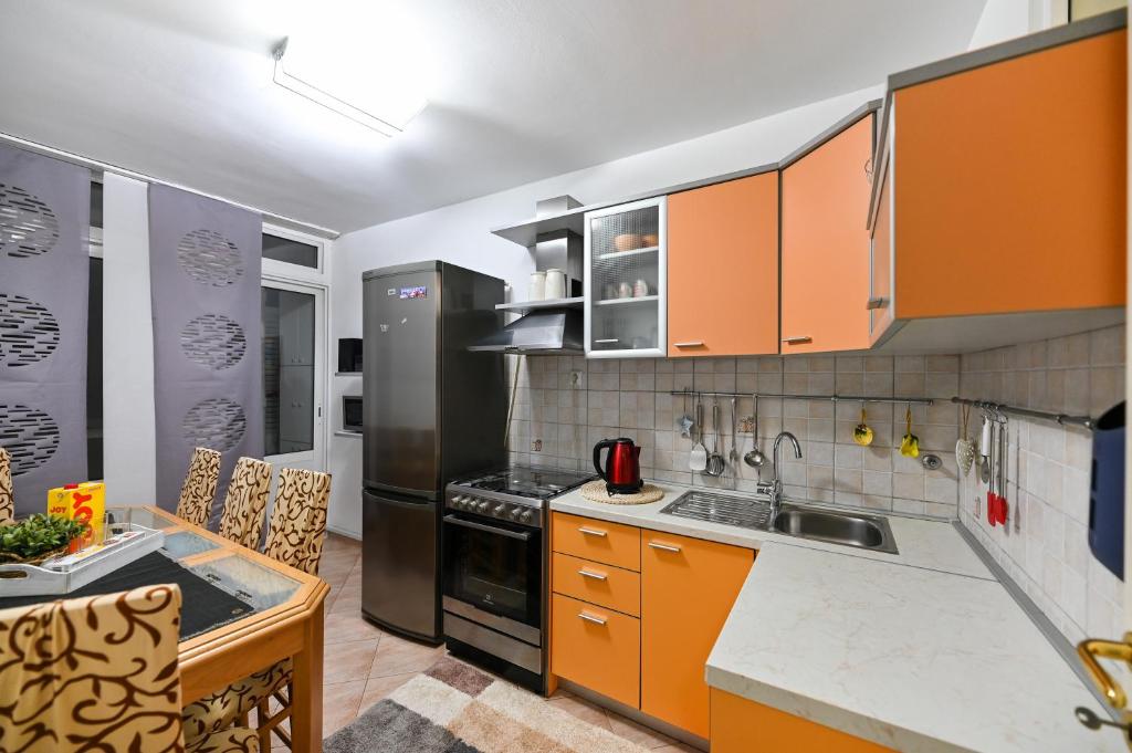 Kuchyňa alebo kuchynka v ubytovaní Apartment DS