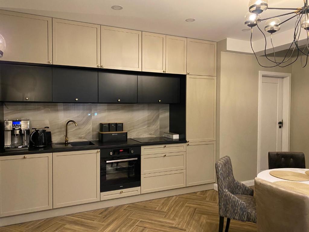 Family & Business Sauna Apartments No 7 Leśny nad Zalewem Cedzyna Unikat - 3 Bedroom with Private Sauna, Bath with Hydromassage, Terrace, Garage, Catering Options - 4