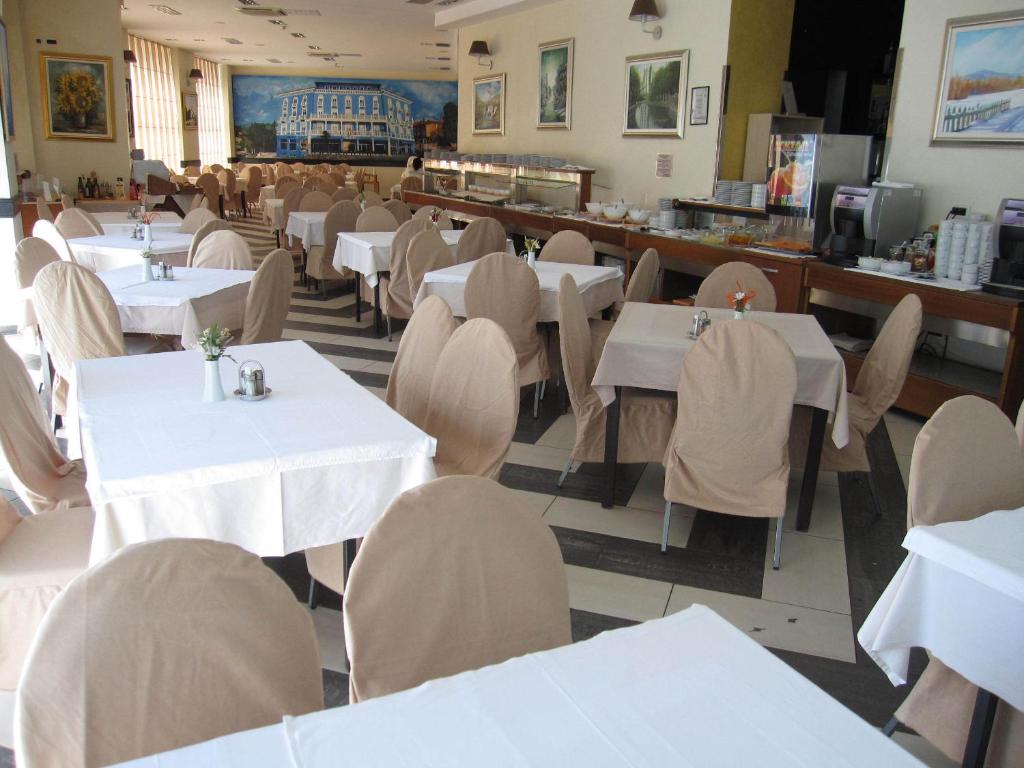 Restaurace v ubytování Hotel Park