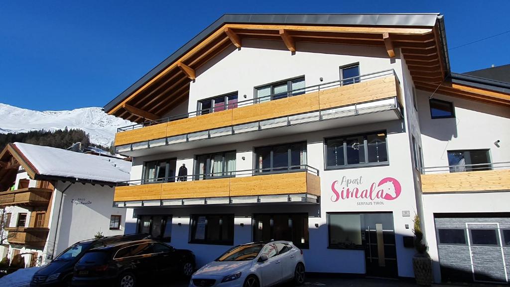 Το κτήριο όπου στεγάζεται  το διαμέρισμα