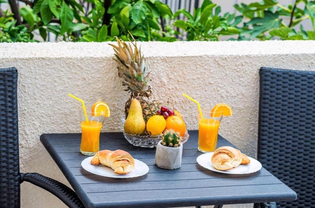 Apartments Monica - 11