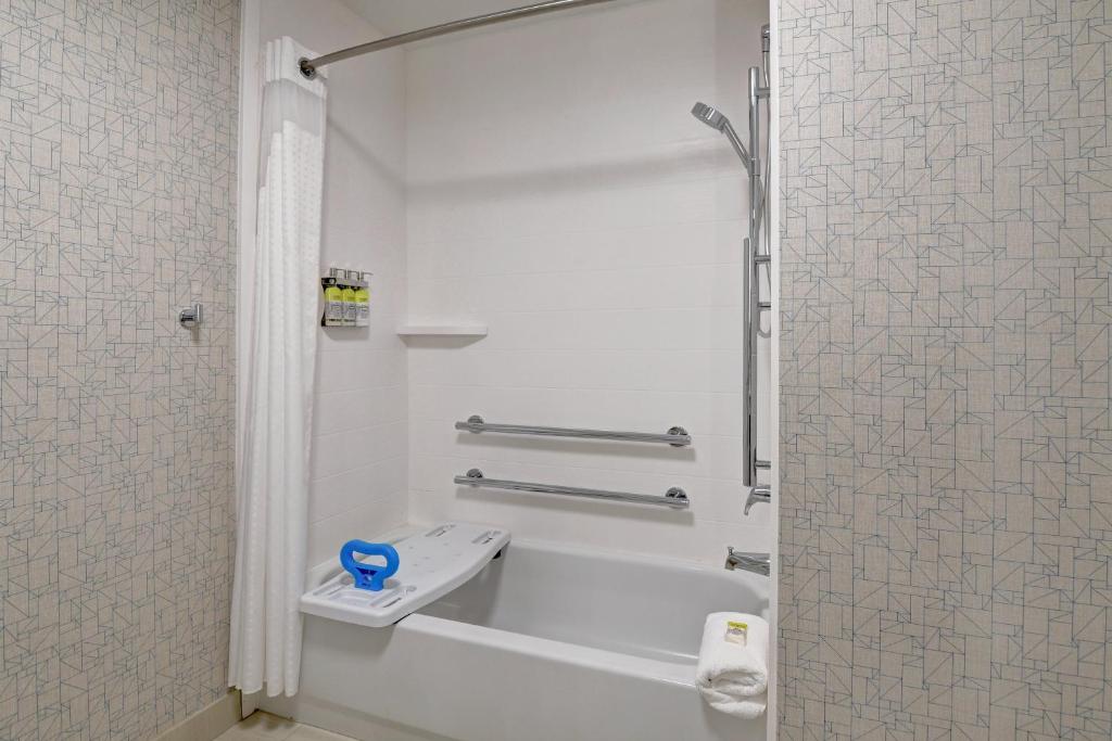 Holiday Inn Express Hotel & Suites Anderson I-85 - HWY 76, Exit 19B by IHG - Error
