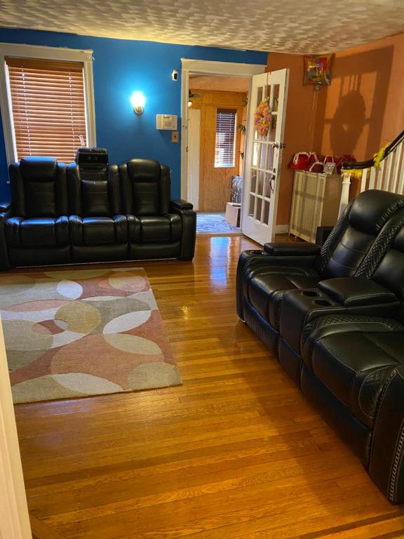 Bed By The Hour Host & Guest LLC