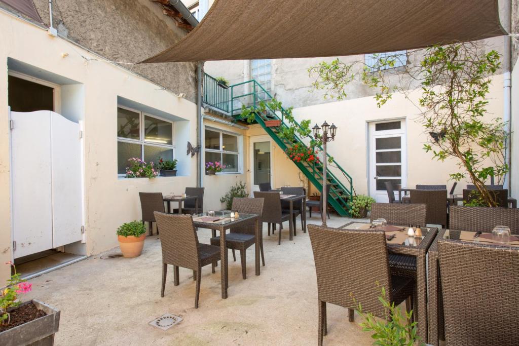 Fotografie z fotogalerie ubytování Logis Hotels - Hôtel Le Boulevard v destinaci Mazamet