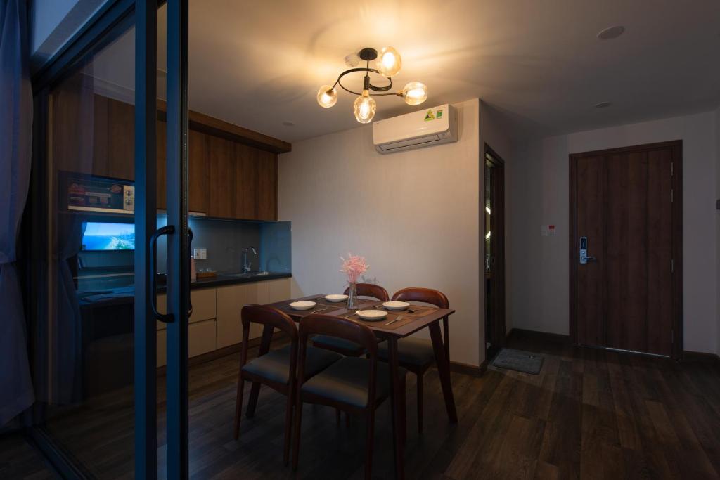 Kuchyň nebo kuchyňský kout v ubytování The Anchor Apartment - Nha Trang