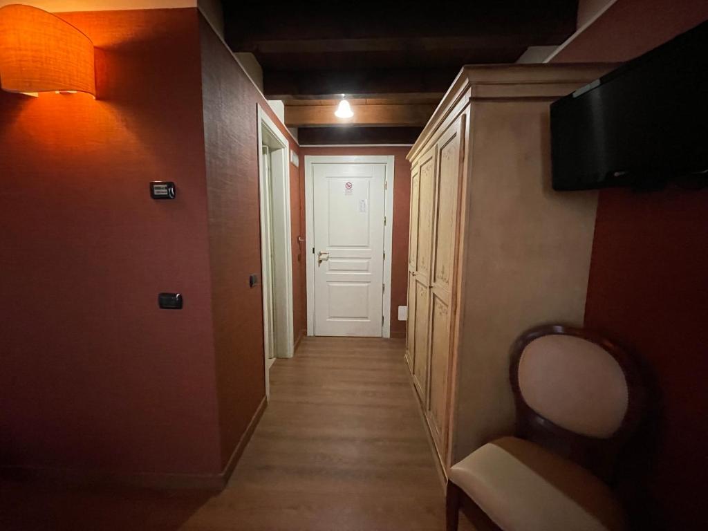 TV a/nebo společenská místnost v ubytování Hotel Cascina Marisa
