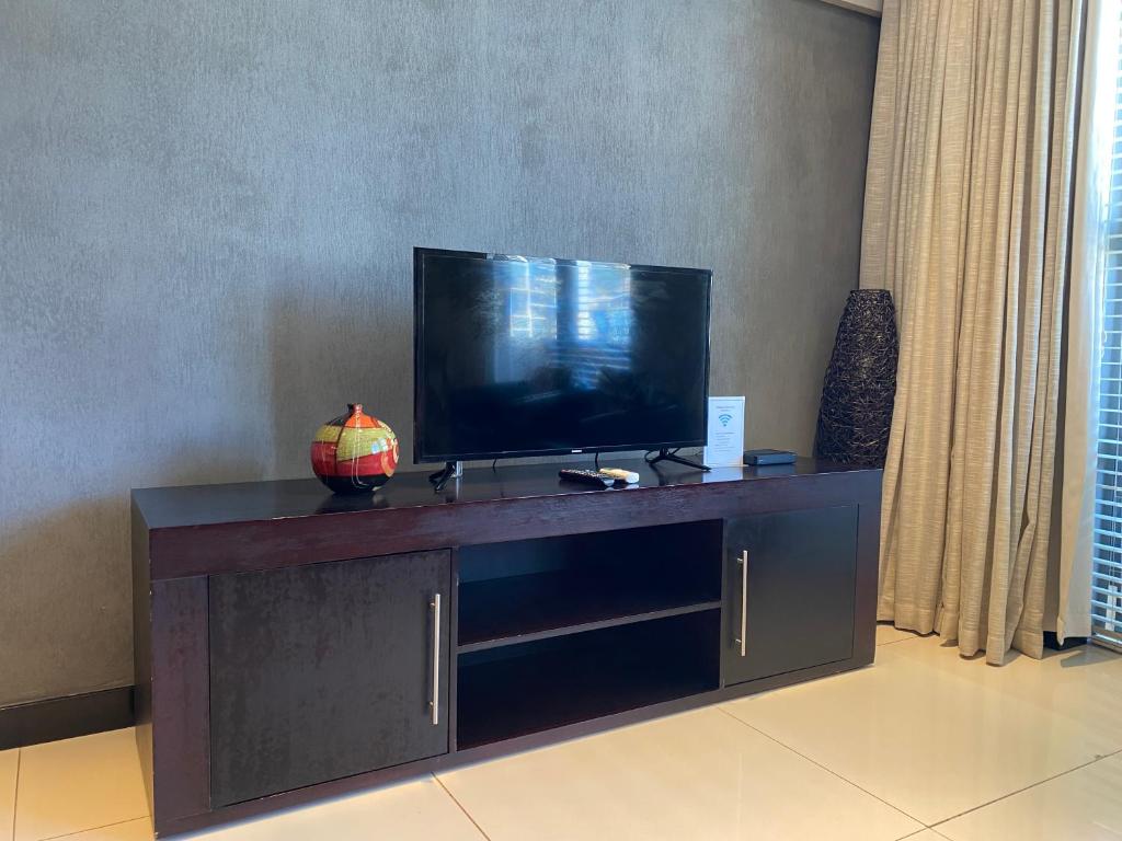 Icon Luxury Apartments - 