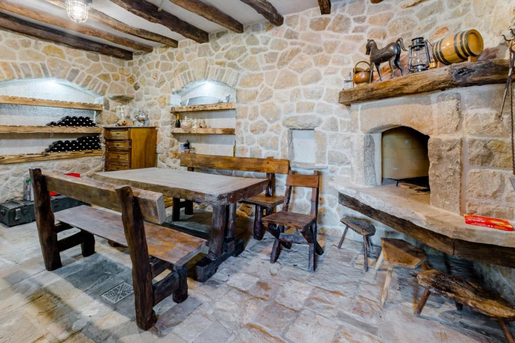 Fotografia z galérie ubytovania Holiday Home Rustic v destinácii Kraljići