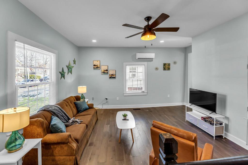 Modern Apartments near Downtown Greensboro, NC