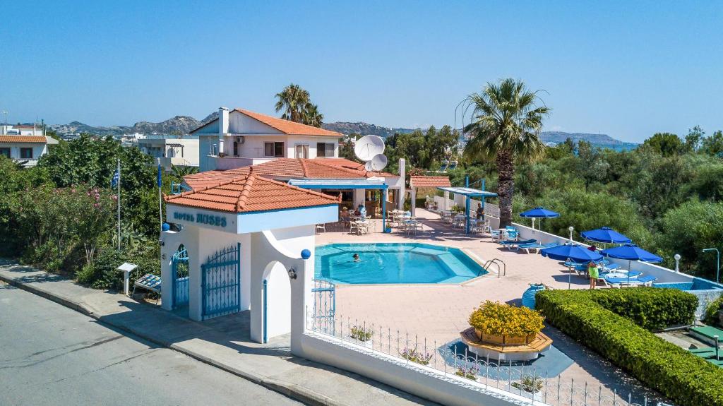 Bazén v ubytování Muses Hotel nebo v jeho okolí