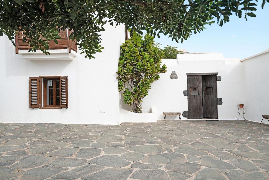 The building in which the holiday home is located