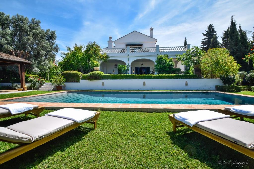 A Real Oasis In Colonial Style, Marbella – Bijgewerkte ...