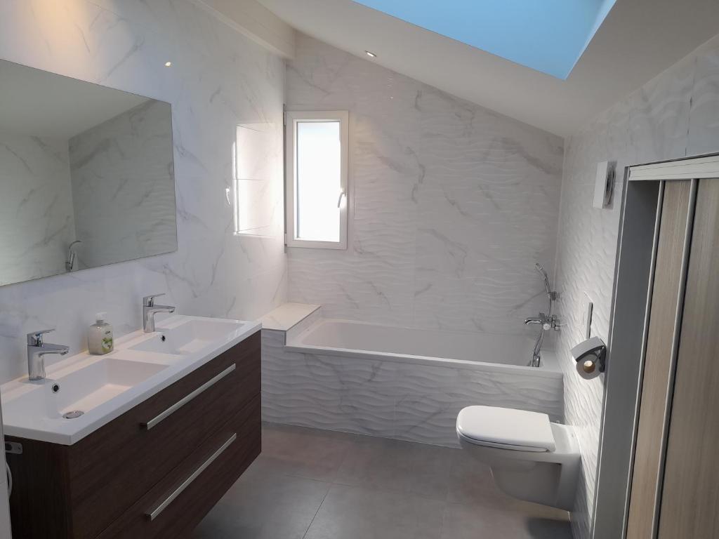 Koupelna v ubytování Appartement Thiou