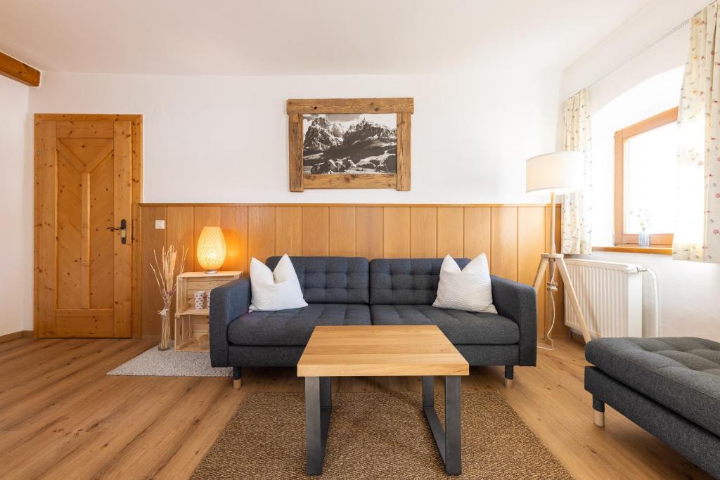 Posezení v ubytování KASSNHOF - Urlaub in den Bergen