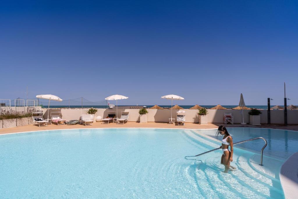 The swimming pool at or close to Nautilus Family Hotel