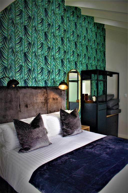 The Executive Bed and Breakfast, East London (updated prices 2024)