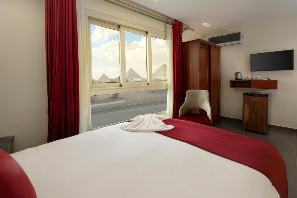 Brothers Pyramids View - 3