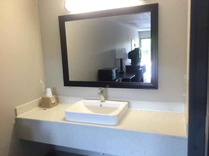 Lotus Inn and Suites Nashville - King Room - Niet -roken