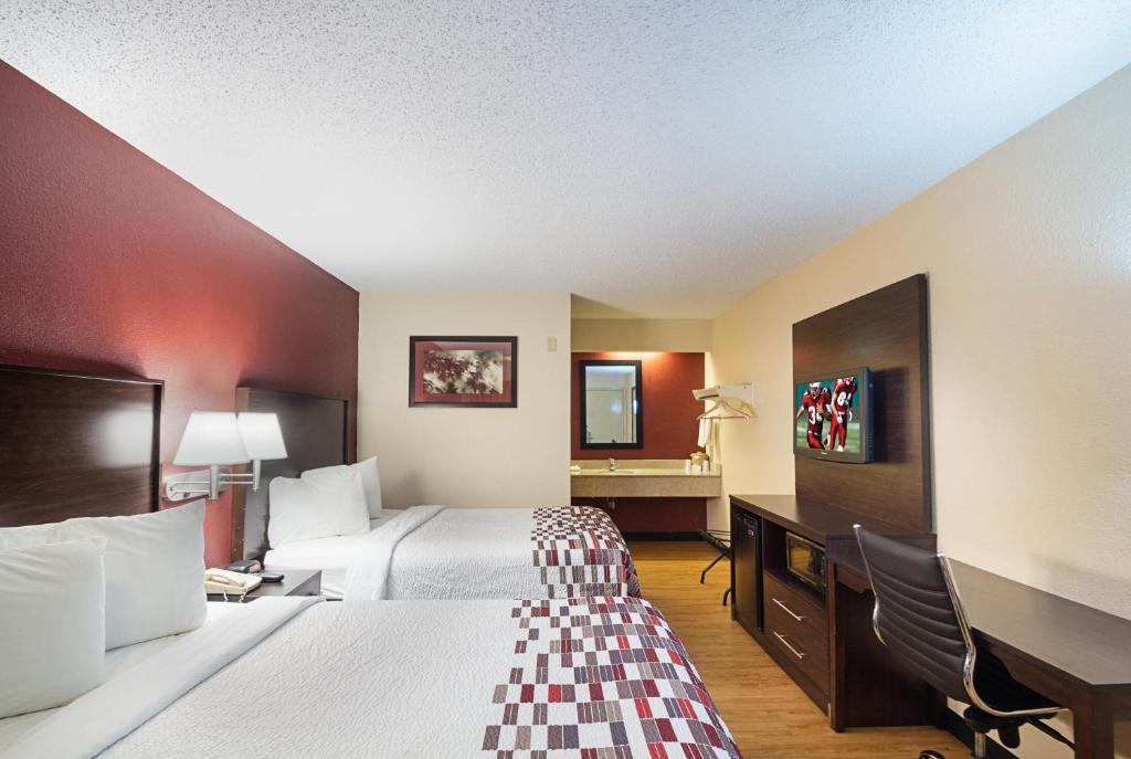 Red Roof Inn Cincinnati East - Beechmont - Luxe Kamer Met Twee Tweepersoonsbedden Niet Roken