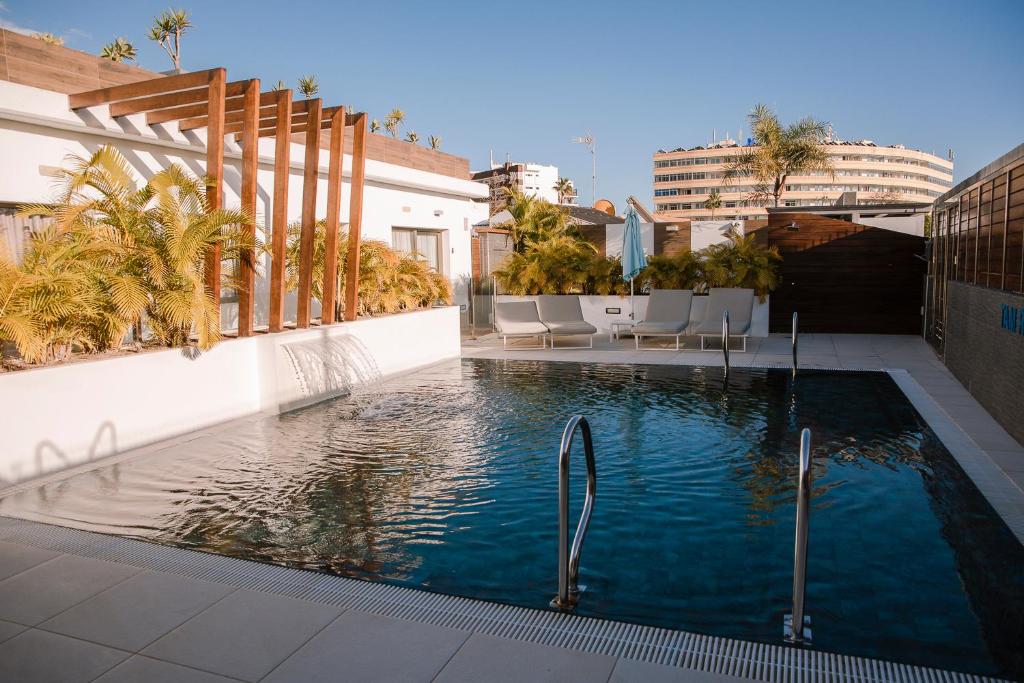 Bazén v ubytování Silvi Villas by TAM Resorts nebo v jeho okolí
