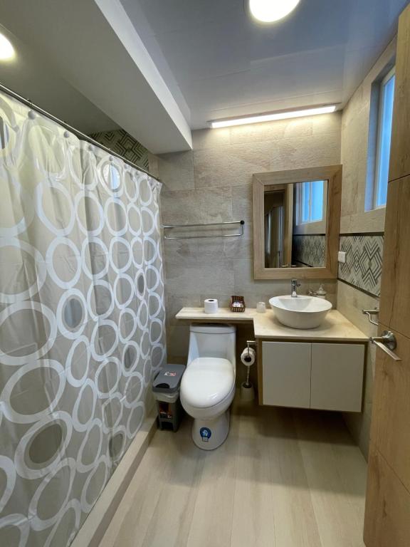 Koupelna v ubytování Hotel Shalom